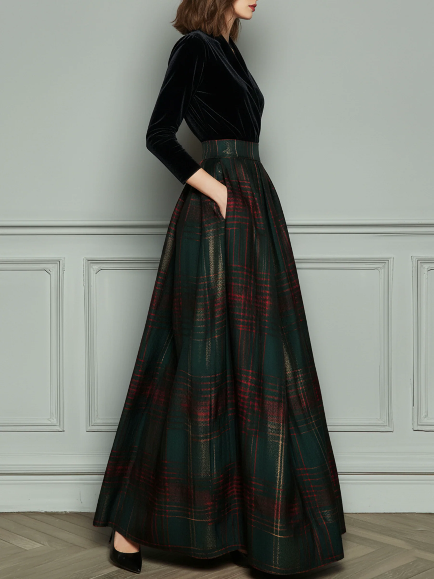 ManukarX Black Velvet Plaid Maxi Dress - Elegant V-Neck Patchwork Fit